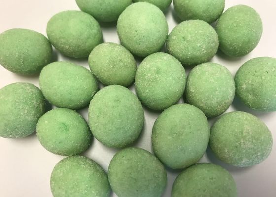 Pyszne powlekane prażone okrągłe orzeszki ziemne z zielonym aromatem wasabi Gorąco sprzedają się produkty koszerne