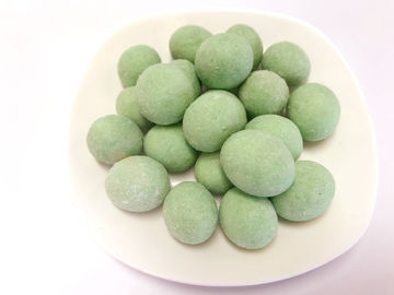 Round Shape Wasabi Coated Peanut Snack Zielony Kolor Kosztował Chrupiące Orzeszki Ziemne