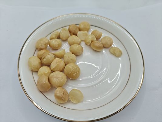 Owoce macadamia pieczone