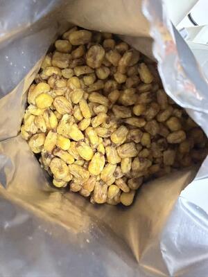 Chrupiące przekąski premium z orzeszków kukurydzianych i soi w 4 popularnych smakach i o długim okresie przydatności do spożycia