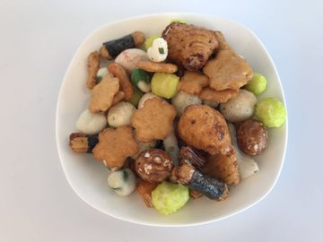 Peanut / Rice 2 Food Snacks Spicy Cracker Mix Low Calorie In Retailer Bags