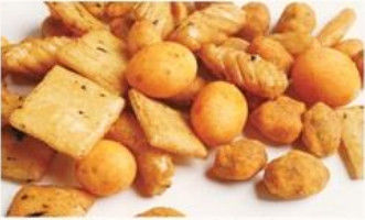 Koszerne Smaczne BBQ Flavor Rice Cracker Mix Powlekane Prażone Peanuts Mixed Snacks